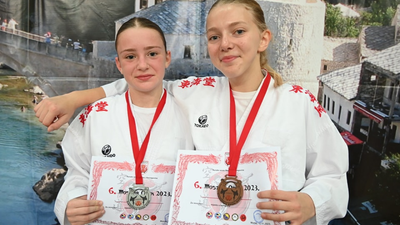 Članovi Karate kluba 'Okit Vodice' sudjelovali na 6. 'Mostar Openu' i osvojili 12 medalja
