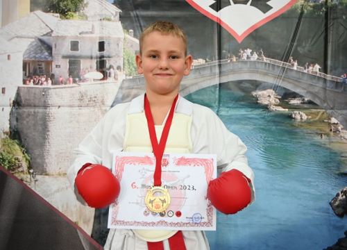Fotografija 5 - Članovi Karate kluba 'Okit Vodice' sudjelovali na 6. 'Mostar Openu' i osvojili 12 medalja