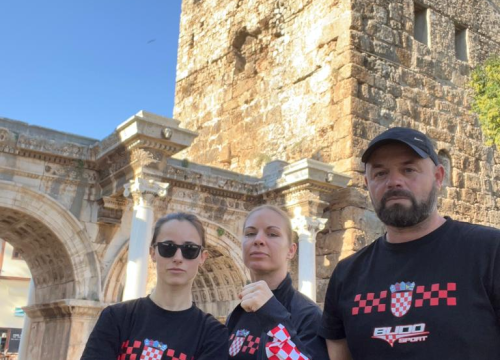 Fotografija 2 - Članice šibenskog Dalmatina putuju u Portugal na Svjetsko prvenstvo u kickboxingu