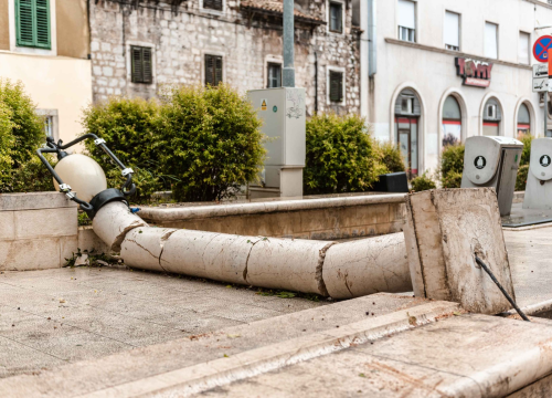 Je li pametnije srušiti Stari pazar ili osnovati Klub prijatelja kazni?