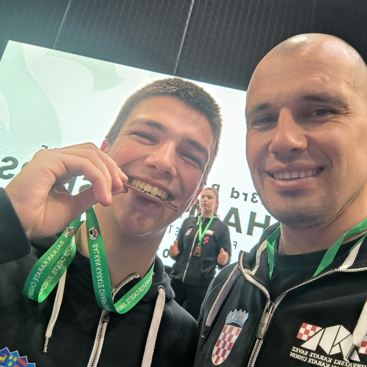 Veliki uspjeh za Karate klub Šibenik: Toma Mileta brončani na Prvenstvu Balkana!