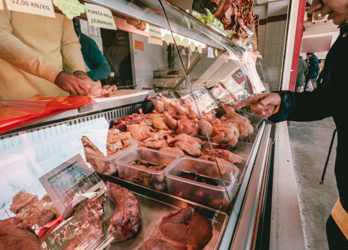 Delikatese Petrović traže pojačanje: Zapošljavaju dva radnika