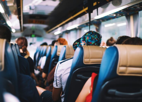 Učenica spasila autobus prije nego što je udario u benzinsku pumpu
