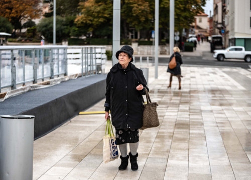 Fotografija 15 - FOTO Đir po gradu, petak 1. prosinca