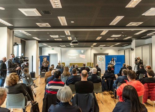 Fotografija 12 - Šibensko-kninska županija oslobođena od mina, župan Jelić: 'S ovim činom smo upravo završili rat'
