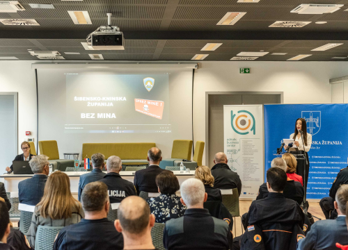 Fotografija 13 - Šibensko-kninska županija oslobođena od mina, župan Jelić: 'S ovim činom smo upravo završili rat'