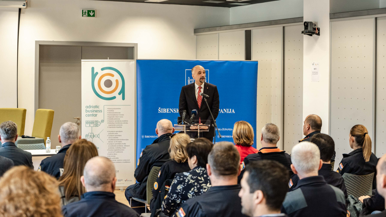 Šibensko-kninska županija oslobođena od mina, župan Jelić: 'S ovim činom smo upravo završili rat'