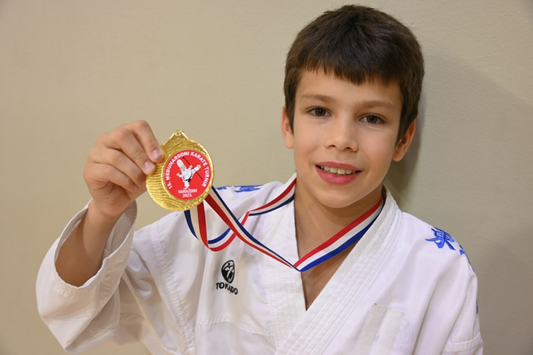 Članovi Karate kluba Okit Vodice na međunarodnom turniru osvojili deset zlata, pet srebra i pet bronci