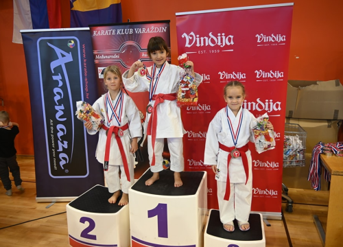 Fotografija 13 - Članovi Karate kluba Okit Vodice na međunarodnom turniru osvojili deset zlata, pet srebra i pet bronci