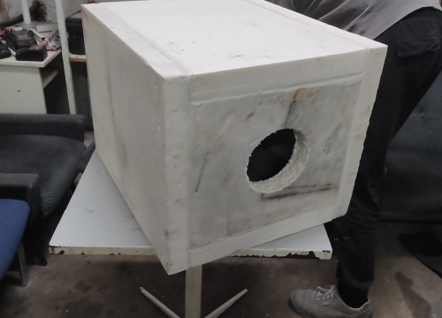 Fotografija 4 - Šibenčani gradskim mačkama grade kućice: 'Mile rado spava u svojoj'