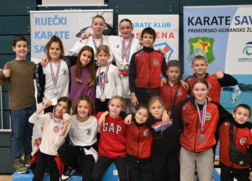 Fotografija 3 - KK Okit prvi u ukupnom poretku u Kostreni