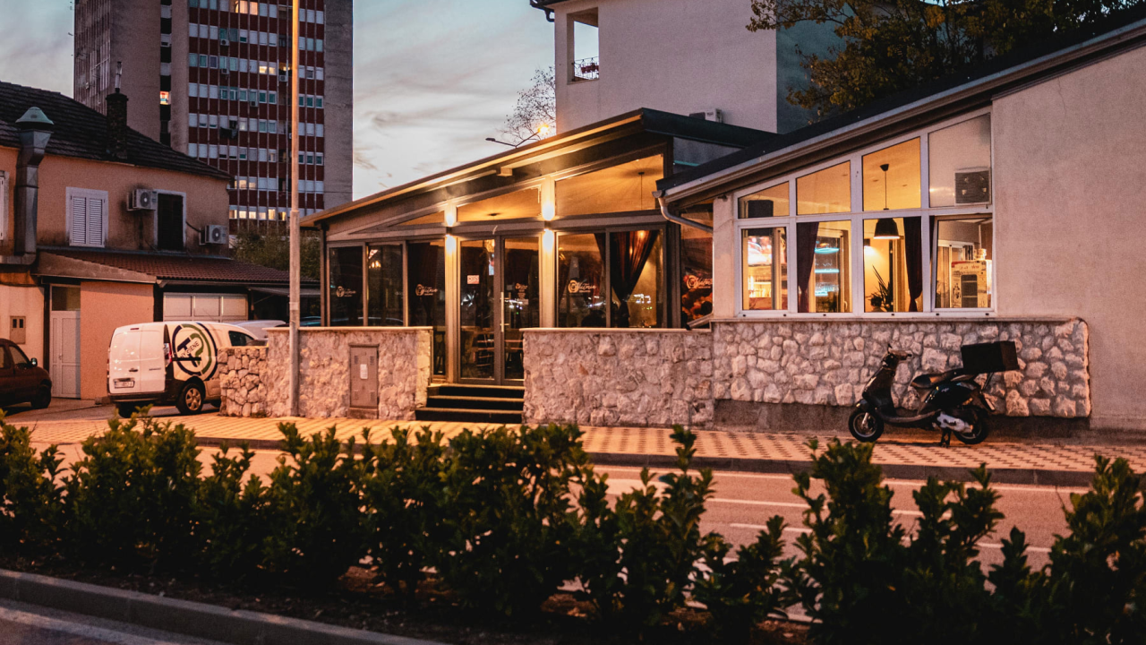 Ugrijte se uz finu hranu iz pizzerije Victoria!