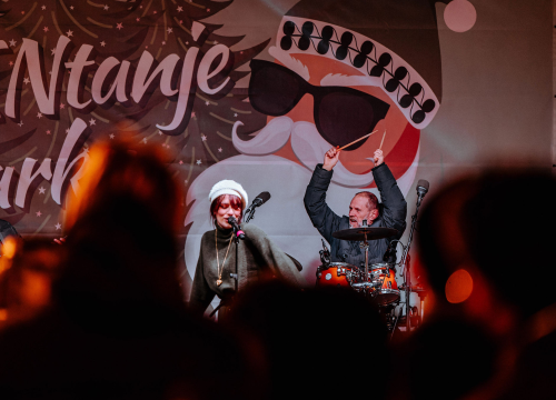 Fotografija 5 - Legendarni jazz sastav Black Coffee sinoć preuzeo Adventuru, večeras Neno Belan