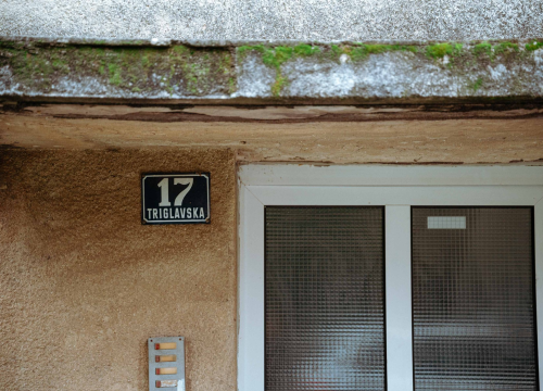 Fotografija 3 - Rano jutros pucnjava na Baldekinu u Ulici Petra Preradovića na križanju s Triglavskom: 'Nije ovo prvi put da prave probleme'
