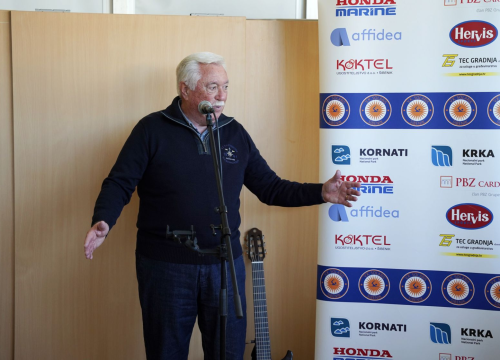 Fotografija 4 - Predstavljena monografija  'Sunčanom stranom Crnice'