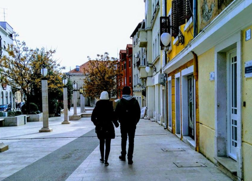 Manje vodimo ljubav, ali zato više trošimo, a i pronašli smo jednog izgubljenog Srbina