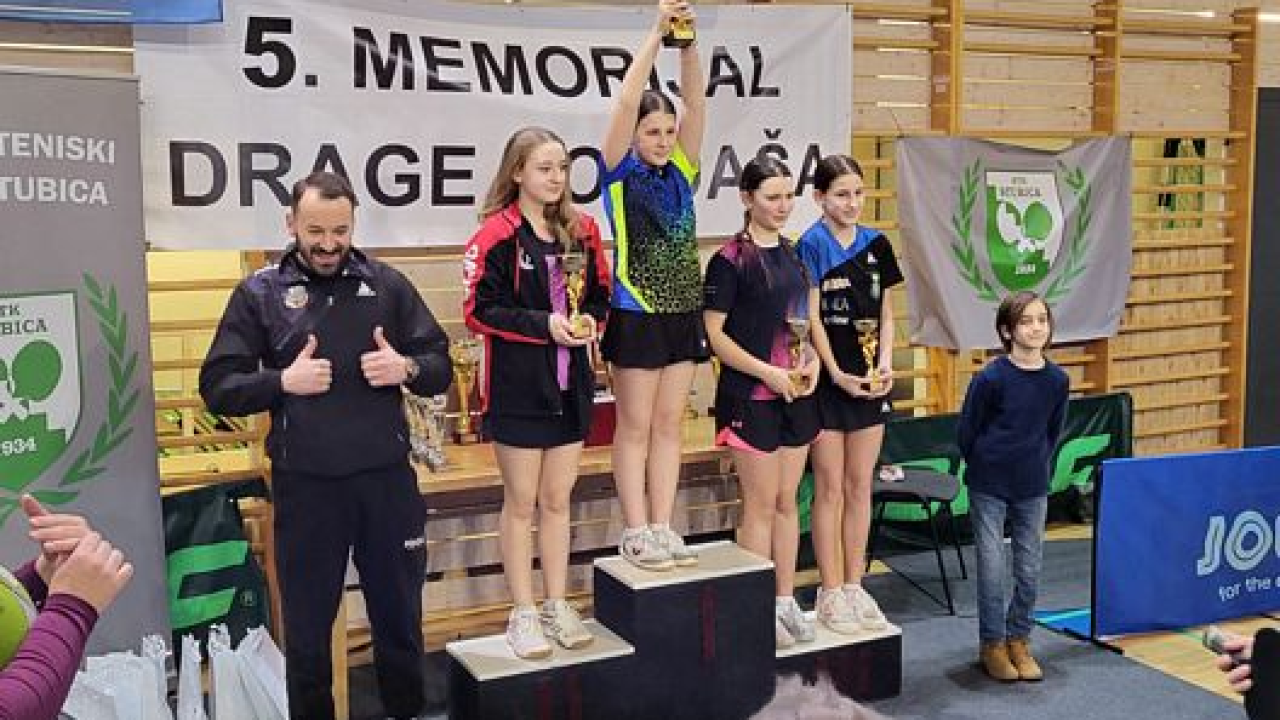 Šibenske stolnotenisačice se zadovoljne vraćaju iz Gupčeve Stubice