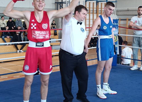 Fotografija 2 - Šibenčanin Andrija Cinotti na Prvenstvu Hrvatske u boksu osvojio brončanu medalju
