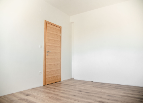 Fotografija 13 - Iznajmljuje se atraktivan i prostran poslovni prostor u Ražinama!