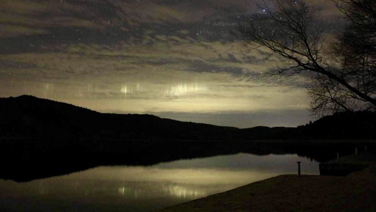 Misteriozna svjetlost na nebu prije neki dan iznad Visovca je rijedak optički fenomen