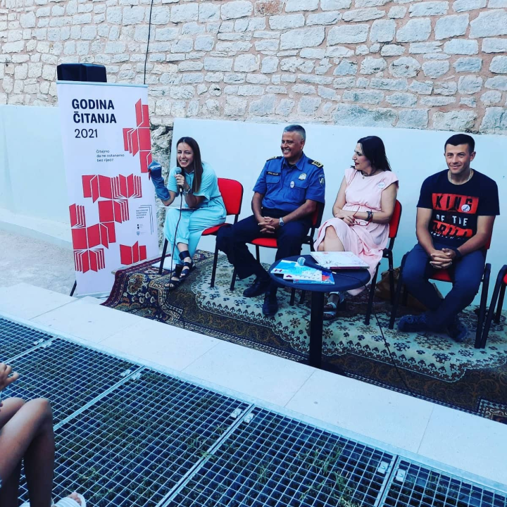 Knjižničarka Marina Šimić jedna je od onih zbog kojih je šibenska Knjižnica djeci ugodno mjesto za učenje i igru