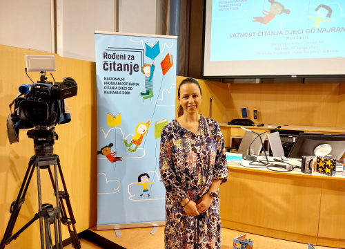 Fotografija 10 - Knjižničarka Marina Šimić jedna je od onih zbog kojih je šibenska Knjižnica djeci ugodno mjesto za učenje i igru