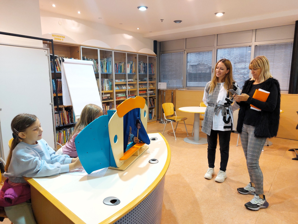 Knjižničarka Marina Šimić jedna je od onih zbog kojih je šibenska Knjižnica djeci ugodno mjesto za učenje i igru