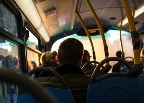 Znate li zašto su sjedala u javnom prijevozu šarena? Odgovor bi vas mogao iznenaditi