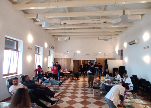 Fotografija 2 - U Rogoznici jutros prikupljeno 33 doza krvi, ponose se i s tri nova darivatelja