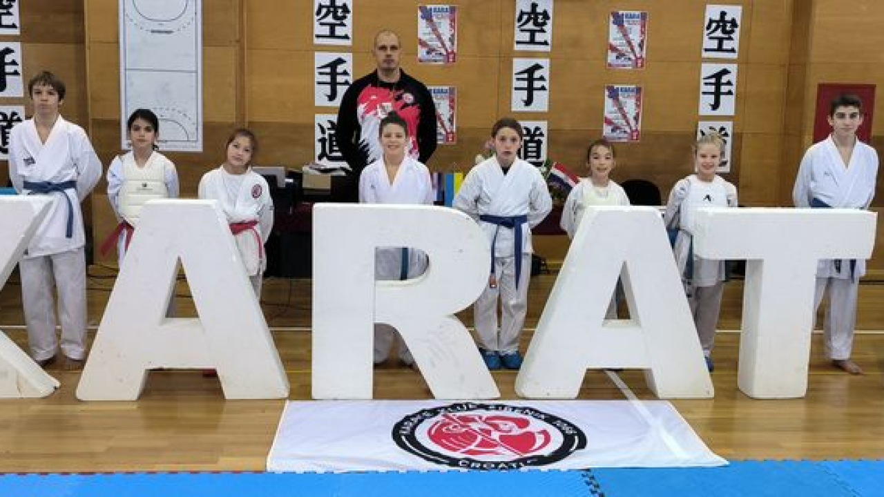 Još jedan dojmljiv nastup karataša Šibenika 1066: Iz Ivanić Grada se vratili s osam medalja