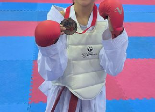 Fotografija 5 - Još jedan dojmljiv nastup karataša Šibenika 1066: Iz Ivanić Grada se vratili s osam medalja