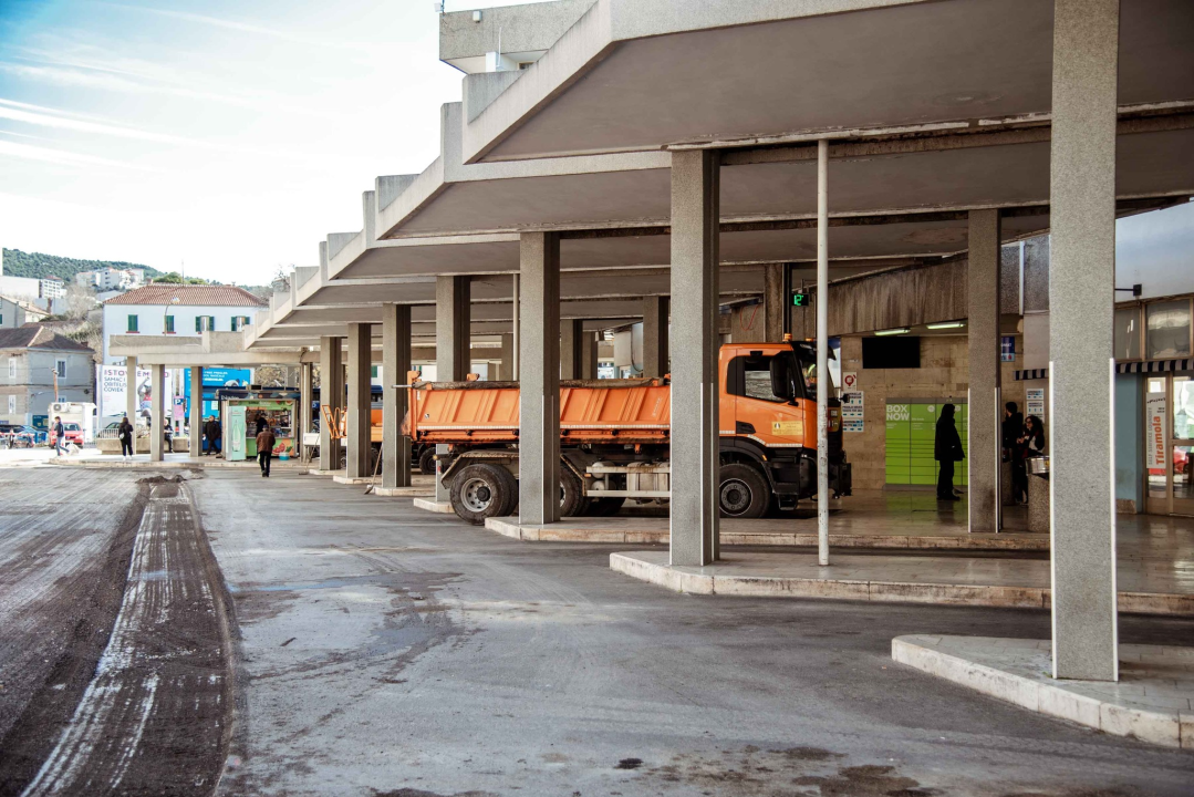 Sanira se kolnik na Autobusnom kolodvoru: Privremeno se mijenjaju lokacije polazaka dijela autobusnih linija