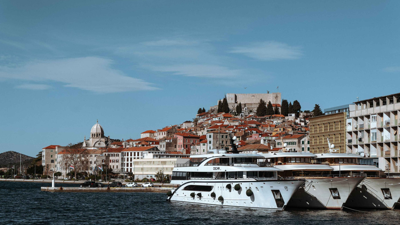 Grad provodi javna savjetovanja o sufinanciranju obnove vanjske stolarije, fasada i krovišta u staroj gradskoj jezgri