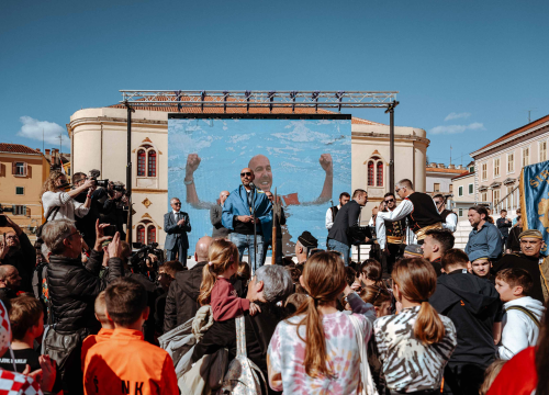 Fotografija 30 - Šibenčani masovno dočekali svjetske prvake, Tucak: 'Gdje god pođem osjećam ljubav koju mi pružate'