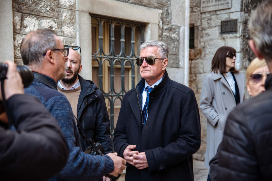 Gradonačelnik obišao obnovljene renesansne i gotičke stupove: 'Stara gradska jezgra nije zaboravljena'