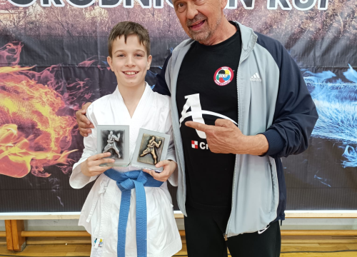 Fotografija 2 - Berba medalja karataša iz Miminca na Grobničan kupu