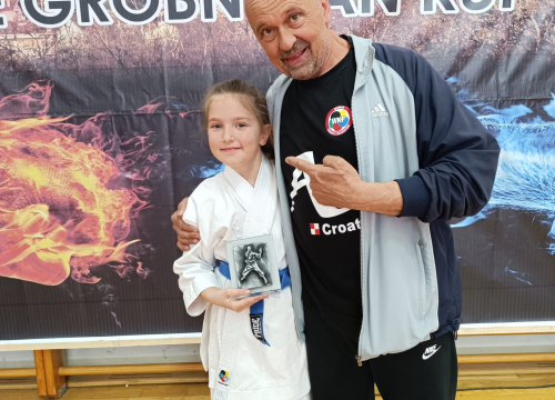 Fotografija 7 - Berba medalja karataša iz Miminca na Grobničan kupu