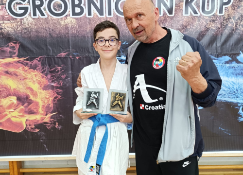 Fotografija 9 - Berba medalja karataša iz Miminca na Grobničan kupu