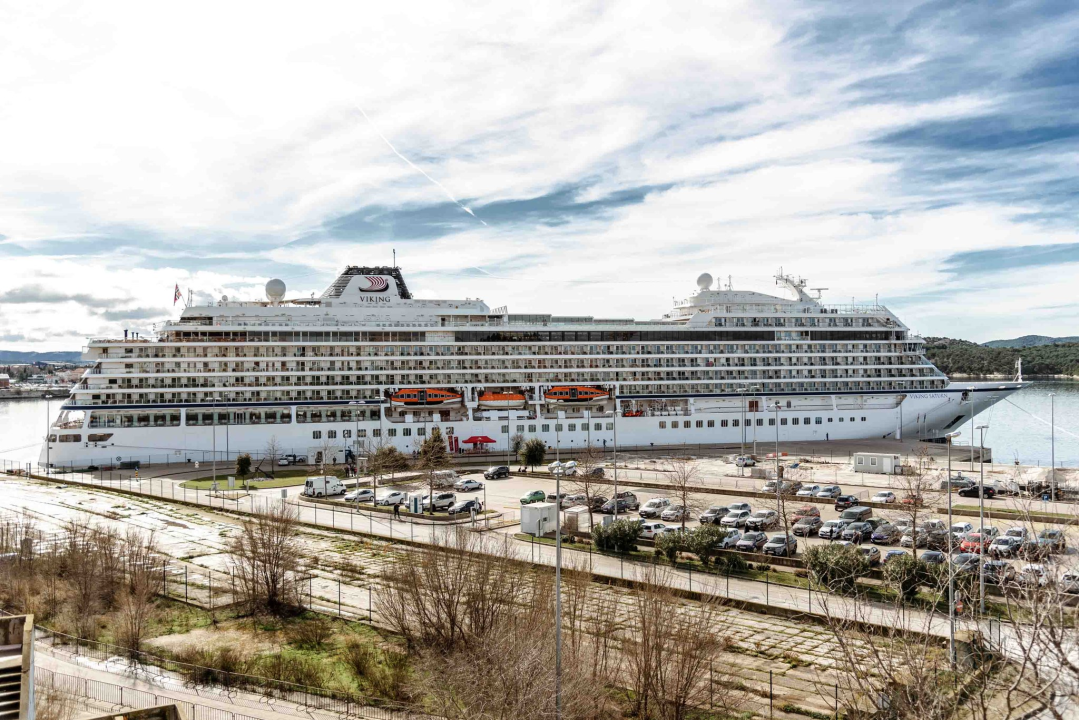 Viking Saturn na putu za Veneciju stao u Šibenik, prosječna cijena putovanja je 2700 dolara po osobi