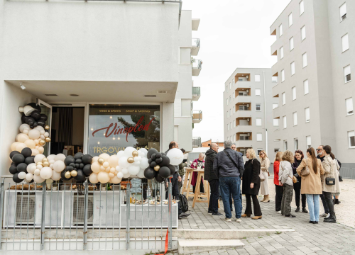 Fotografija 9 - Posjetite novootvorenu trgovinu i kušaonicu Vinoplod Vinarije!