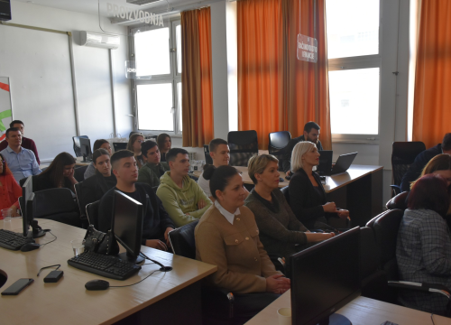 Fotografija 11 - U kninskoj srednjoj školi održano regionalno natjecanje Poslovni izazov 2024. za regiju Jug