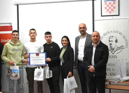 Fotografija 19 - U kninskoj srednjoj školi održano regionalno natjecanje Poslovni izazov 2024. za regiju Jug