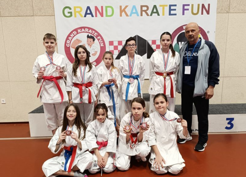 Čak 11 medalja za Karate klub Šibenik na turniru u Ivanjoj Reki