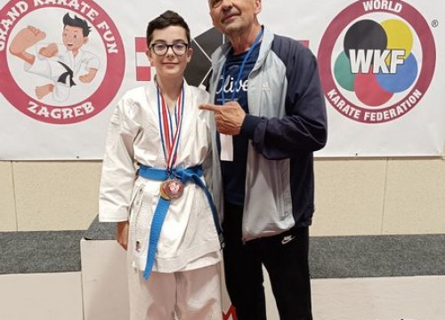 Fotografija 8 - Čak 11 medalja za Karate klub Šibenik na turniru u Ivanjoj Reki