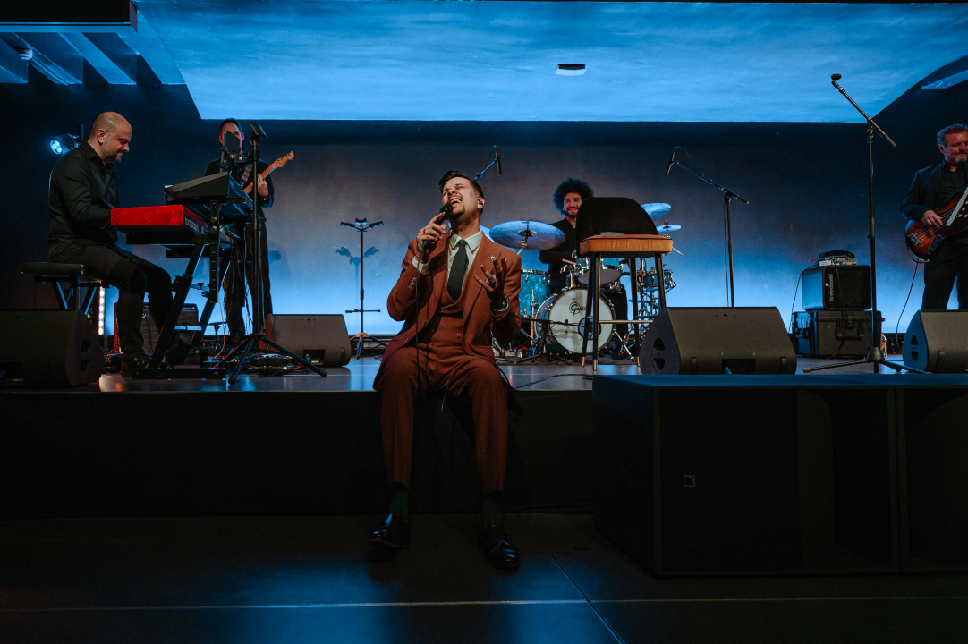 Marko Tolja za Dan žena rasplesao punu Kuću umjetnosti: ‘Arsen me nazvao pseudo-jazzerom’