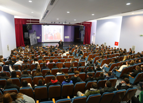 Fotografija 5 - Održan susret krizmanika Šibenske biskupije