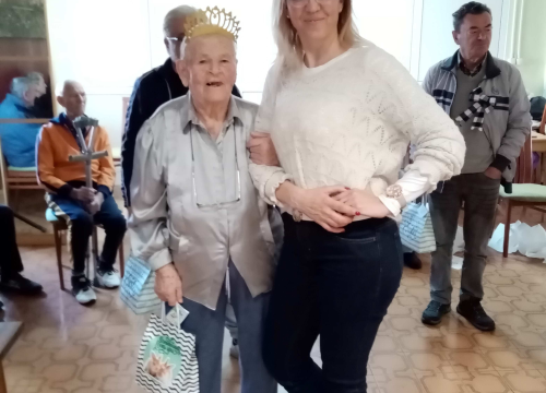 Fotografija 7 - Ekipa iz 'Najljepše mame Hrvatske' posjetila Cvjetni dom i obradovala korisnike