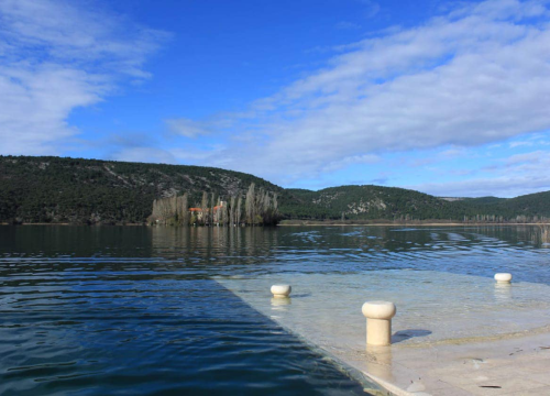 Fotografija 5 - Visok vodostaj Krke poplavio dio Visovca