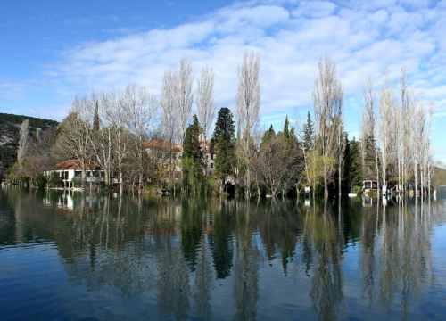 Fotografija 6 - Visok vodostaj Krke poplavio dio Visovca