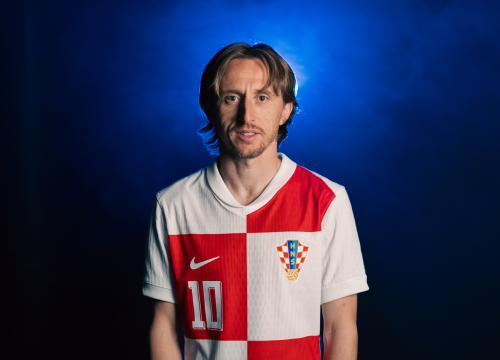 HNS objavio Modrićevu izjavu o novim dresovima. Navijači: Luka, trepni ako si otet